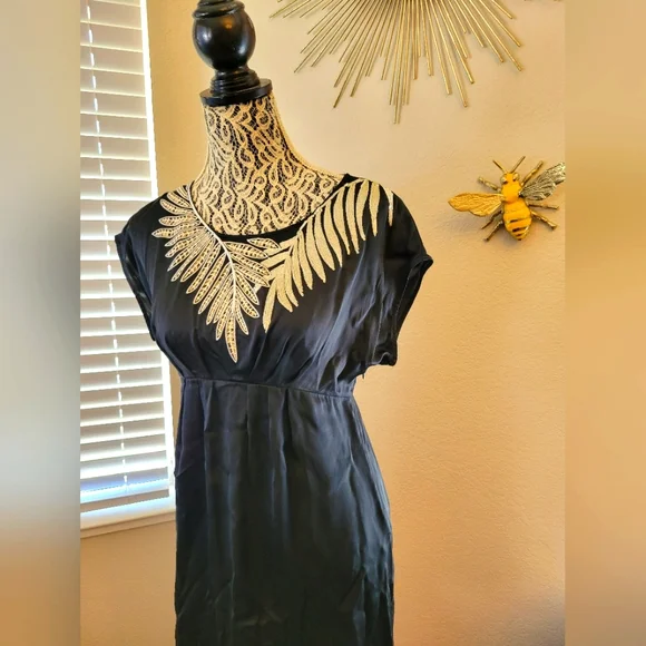 BCBG MaxAzria Black Silk Embroidered Dress (Size XS) BCBG MaxAzria Black Silk Embroidered Dress (Size XS)